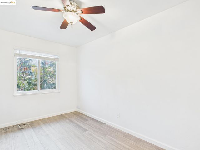 3807 Opal St, Oakland, CA 94609