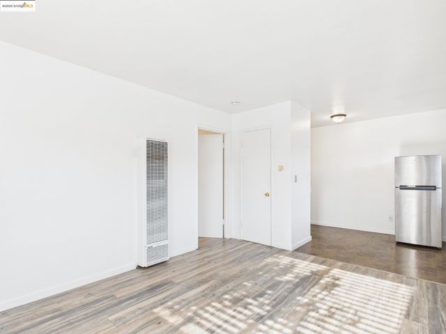 3807 Opal St, Oakland, CA 94609