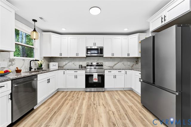 407 Beech St, Petersburg, VA 23803