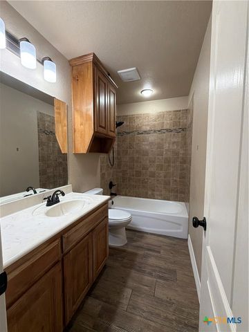 3941 Wells Drive, Kempner, TX 76539