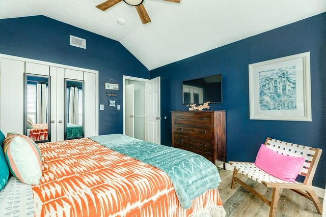 2418 Blue Water Hwy, Surfside, TX 77541