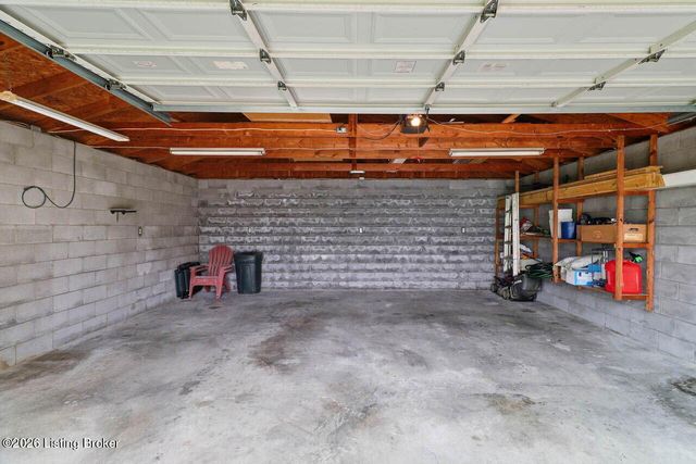 1521 Belmar Dr, Louisville, KY 40213