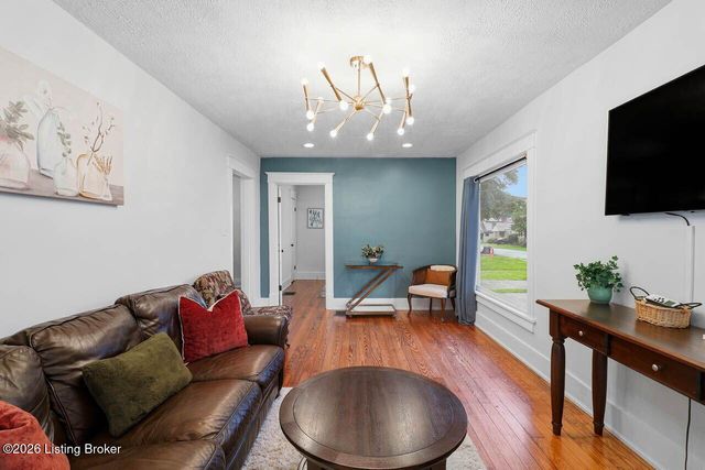 1521 Belmar Dr, Louisville, KY 40213