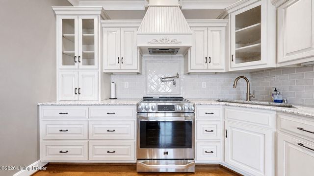 2117 Eastview Ave, Louisville, KY 40205