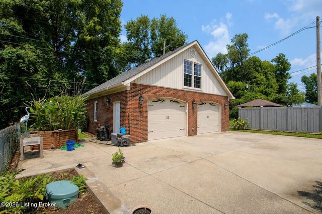 2117 Eastview Ave, Louisville, KY 40205