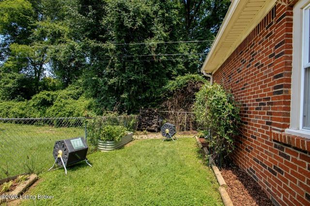 2117 Eastview Ave, Louisville, KY 40205