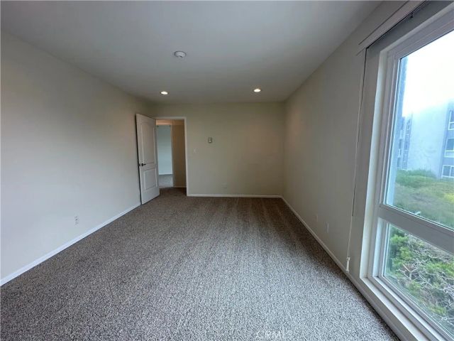 640 The Village 217, Redondo Beach, CA 90277