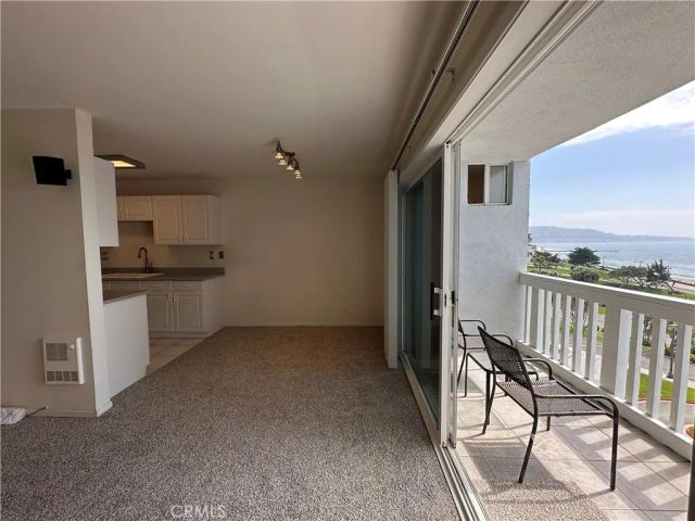 640 The Village 217, Redondo Beach, CA 90277