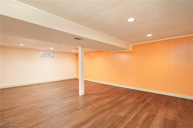 1633 Bancroft Street, Cuyahoga Falls, OH 44221