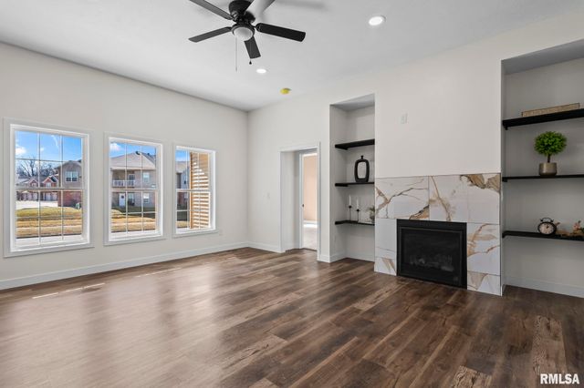 314 BOULDER CREEK Drive, Chatham, IL 62629