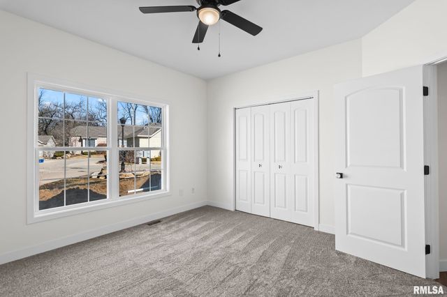 314 BOULDER CREEK Drive, Chatham, IL 62629