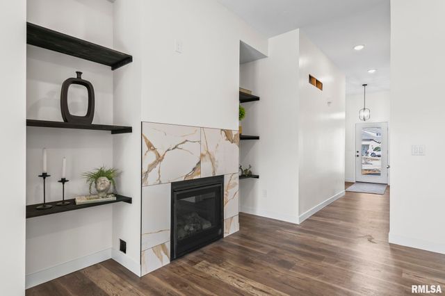 314 BOULDER CREEK Drive, Chatham, IL 62629