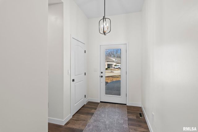 314 BOULDER CREEK Drive, Chatham, IL 62629