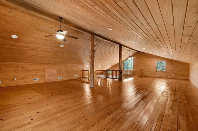 551 Shippmans Creek Rd, Wartrace, TN 37183