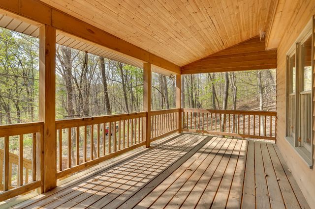 551 Shippmans Creek Rd, Wartrace, TN 37183