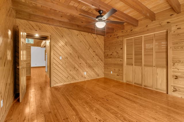 551 Shippmans Creek Rd, Wartrace, TN 37183