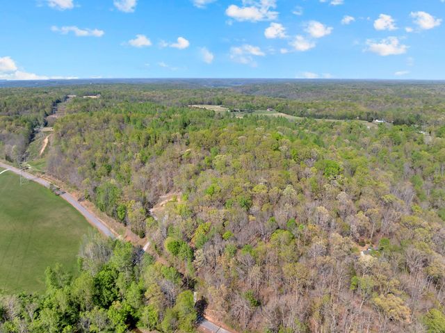 551 Shippmans Creek Rd, Wartrace, TN 37183