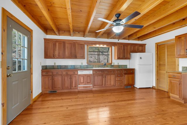 551 Shippmans Creek Rd, Wartrace, TN 37183