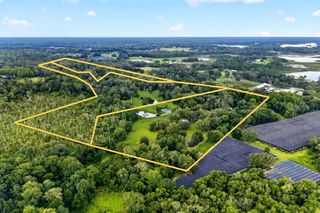 1980 LAKE HIRES ROAD, De Leon Springs, FL 32130