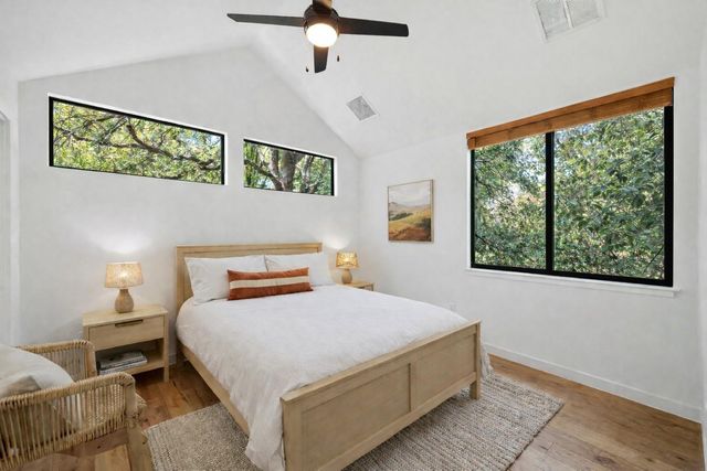 1005 Cardinal LN B, Austin, TX 78704