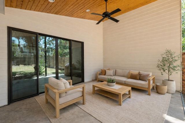 1005 Cardinal LN B, Austin, TX 78704