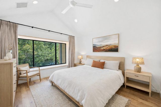 1005 Cardinal LN B, Austin, TX 78704