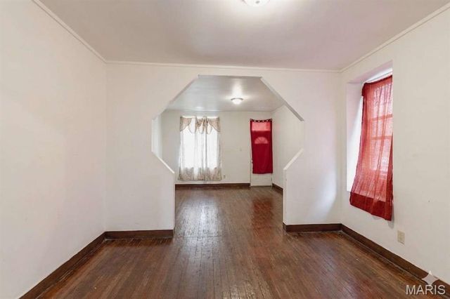 4431 Virginia Anex, St Louis, MO 63111