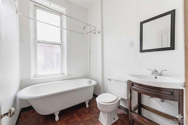 4431 Virginia Anex, St Louis, MO 63111