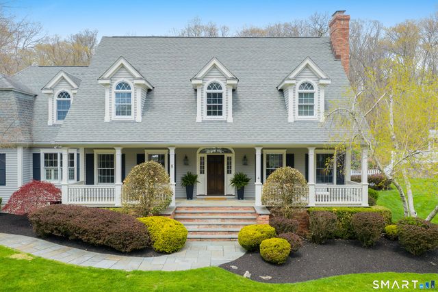 8 Kimberly Court, Ridgefield, CT 06877