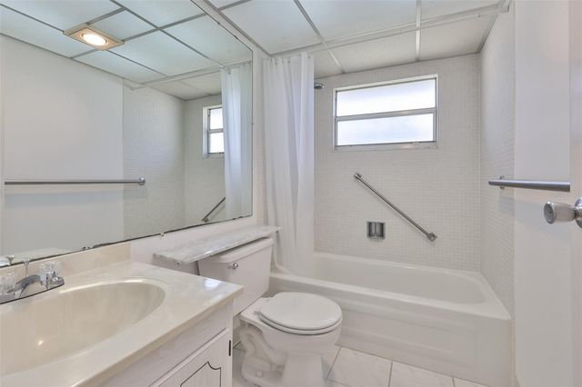 1811 BEDFORD LANE 153, Sun City Center, FL 33573