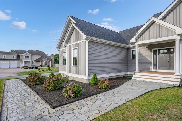 2 Magnolia Ln, Westport, MA 02790