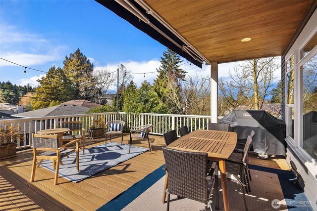 4317 32nd Avenue W, Seattle, WA 98199