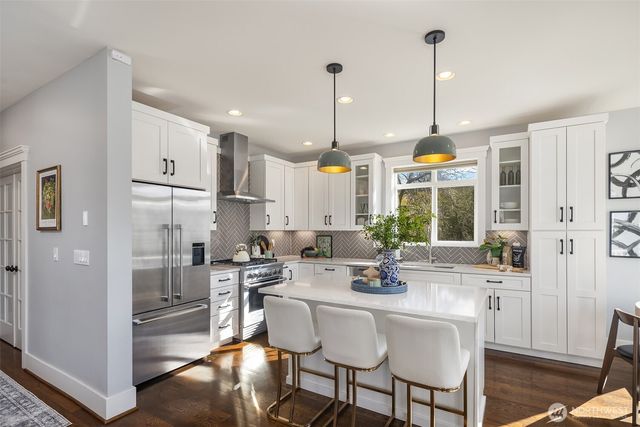 4317 32nd Avenue W, Seattle, WA 98199