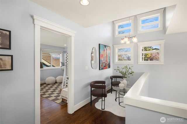 4317 32nd Avenue W, Seattle, WA 98199