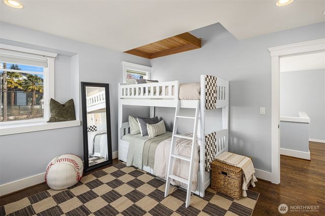 4317 32nd Avenue W, Seattle, WA 98199