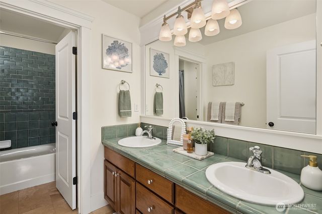 4317 32nd Avenue W, Seattle, WA 98199