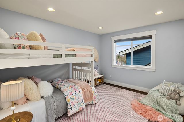 4317 32nd Avenue W, Seattle, WA 98199