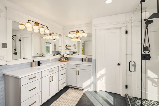 4317 32nd Avenue W, Seattle, WA 98199