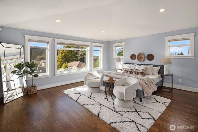 4317 32nd Avenue W, Seattle, WA 98199