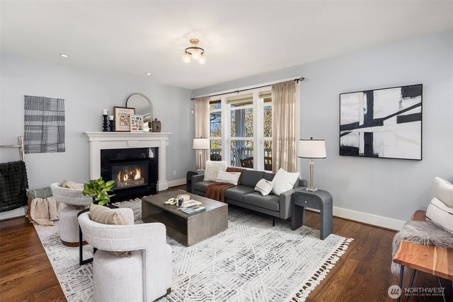 4317 32nd Avenue W, Seattle, WA 98199