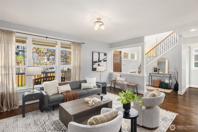 4317 32nd Avenue W, Seattle, WA 98199