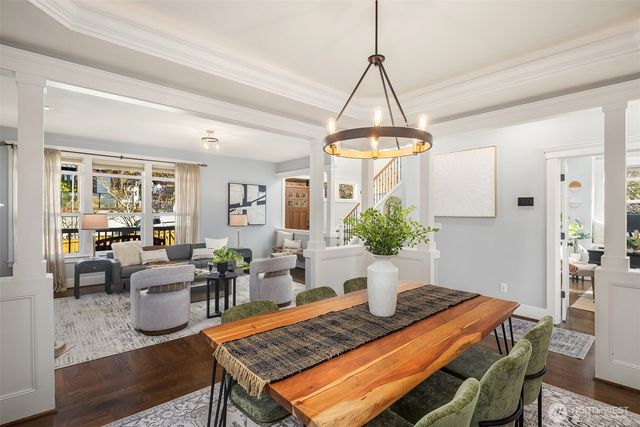 4317 32nd Avenue W, Seattle, WA 98199