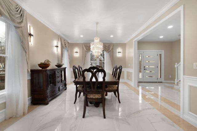 60 Shufelt Rd, Walpole, MA 02071
