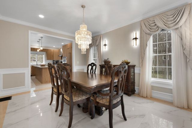 60 Shufelt Rd, Walpole, MA 02071