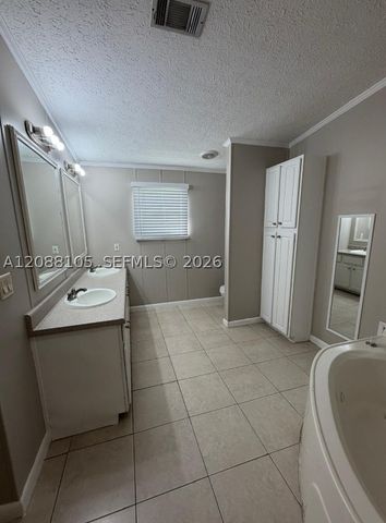 19800 SW 180th Ave 252, Miami, FL 33187