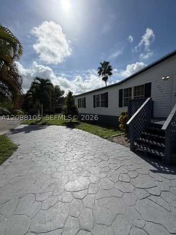 19800 SW 180th Ave 252, Miami, FL 33187