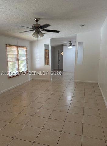 19800 SW 180th Ave 252, Miami, FL 33187