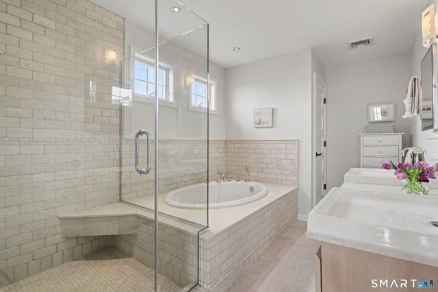 28 Milford Point Road, Milford, CT 06460