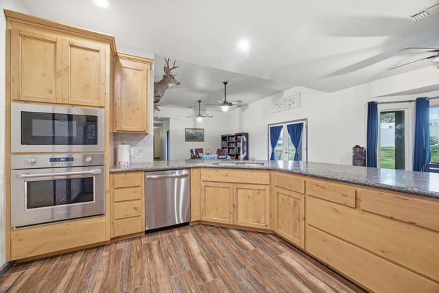 36685 Avenue 15, Madera, CA 93636