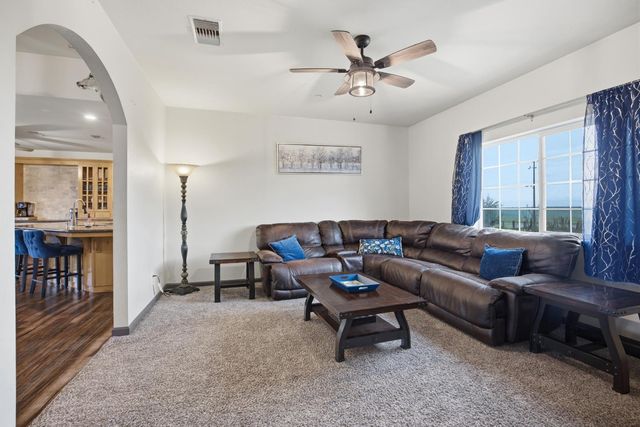 36685 Avenue 15, Madera, CA 93636